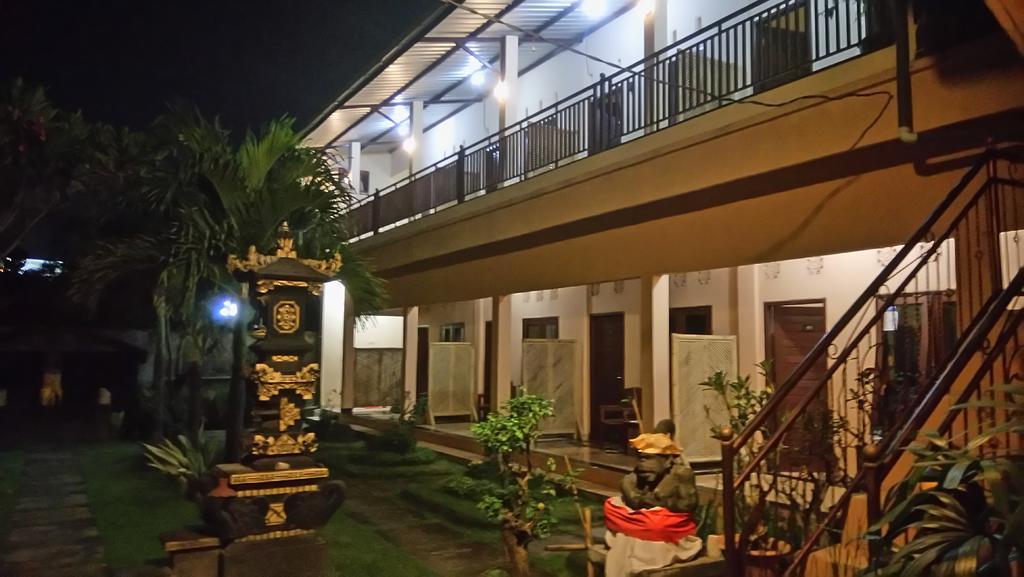 Puji Homestay Mataram Exteriér fotografie